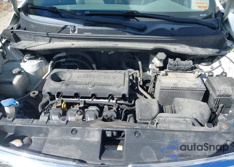 2011 Kia Sportage Lx z USA, uszkodzony, nr VIN KNDPBCA20B7075169